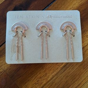 Jen Atkins hair fan pins